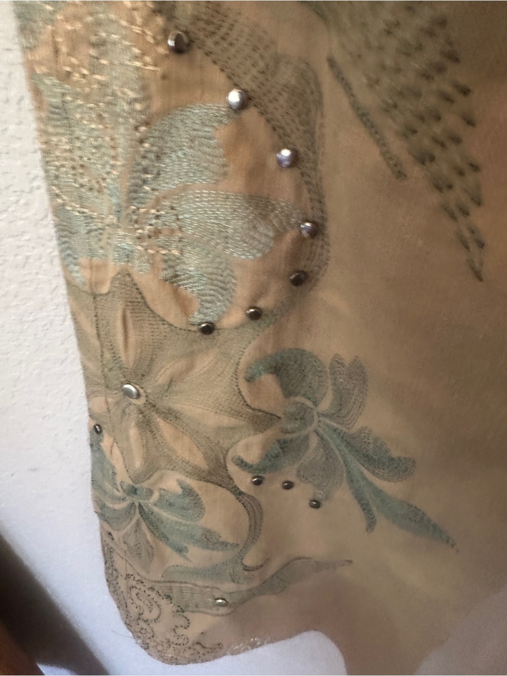 Tan Embroidered Wide-Leg Jeans with Paisley Detail - Picture 7 of 10